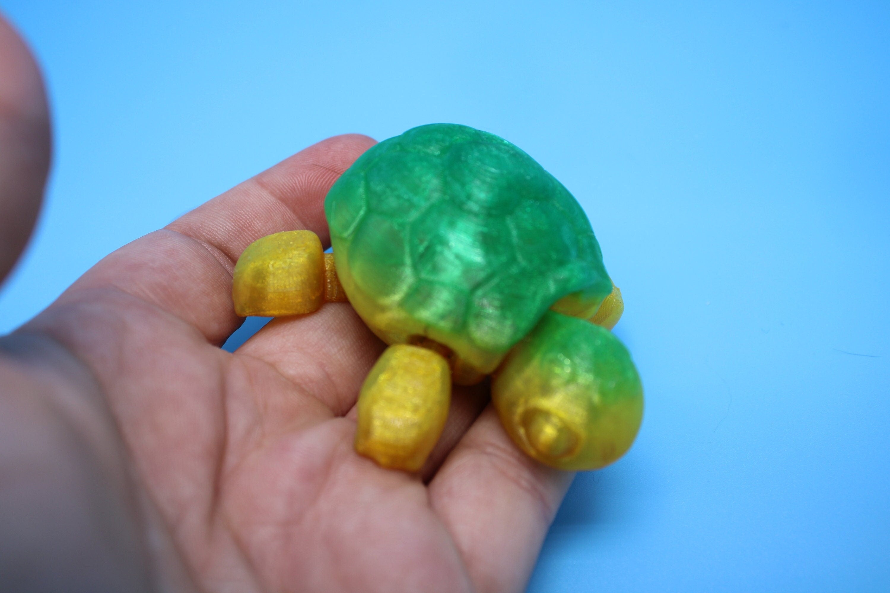 Miniature Flexible Articulating Turtle | 3D Printed Cute Turtle with heart on shell | Friendly Reptile | Sensory Toy | Fidget Toy. (TPU)