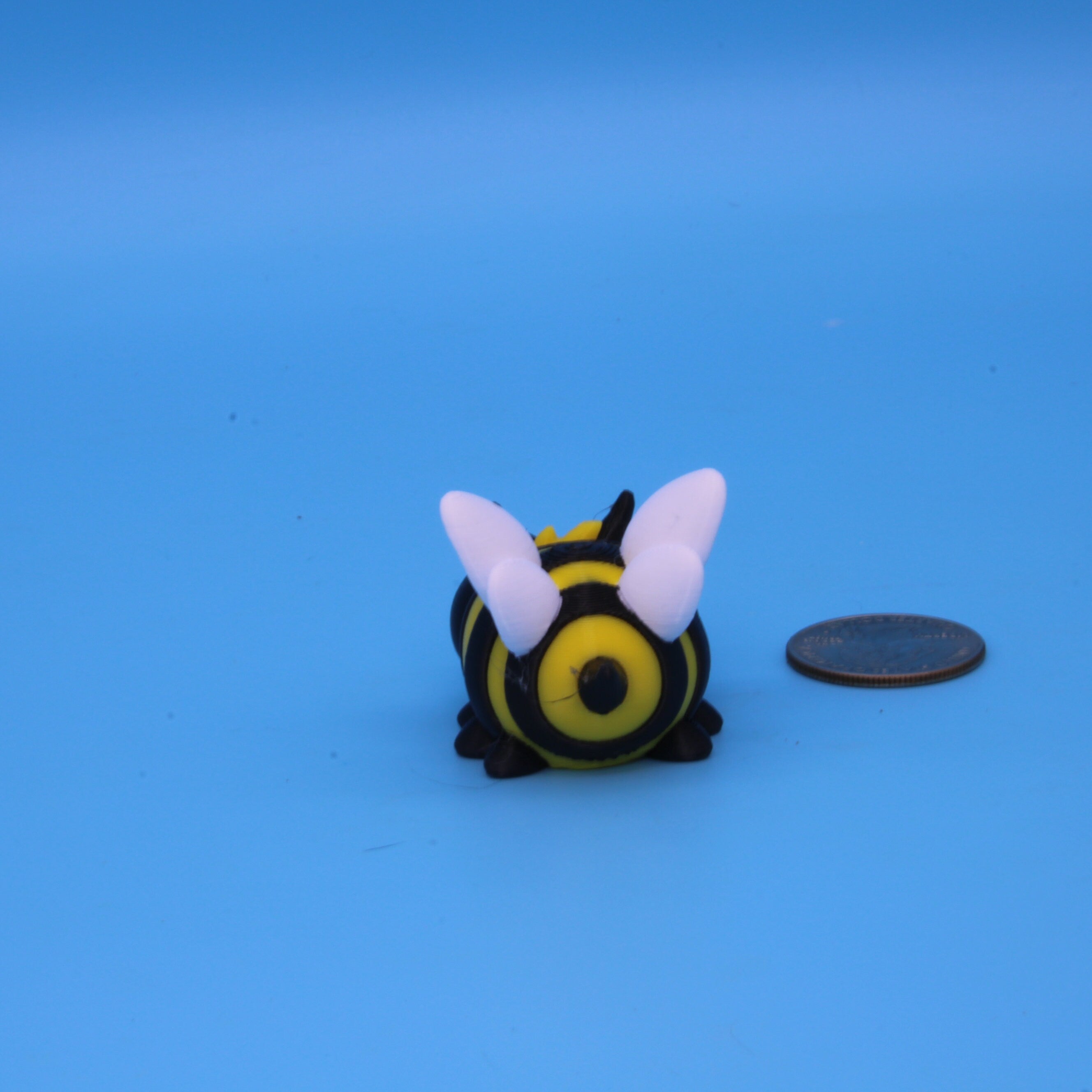 Cute Bee- Figurine