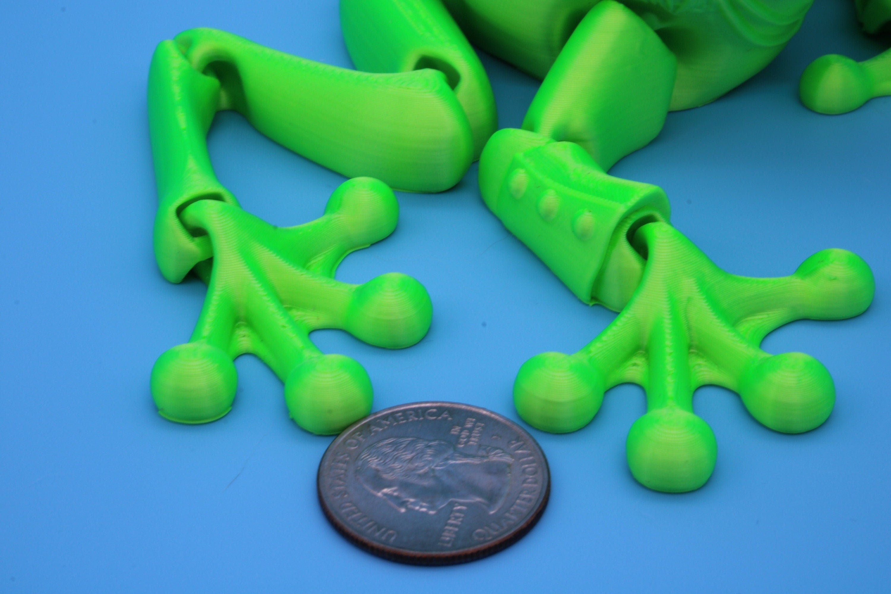 Green Prince Frog | Cute Flexi Toy | Articulating Frog | 3D printed Unique Fidget | Desk Buddy