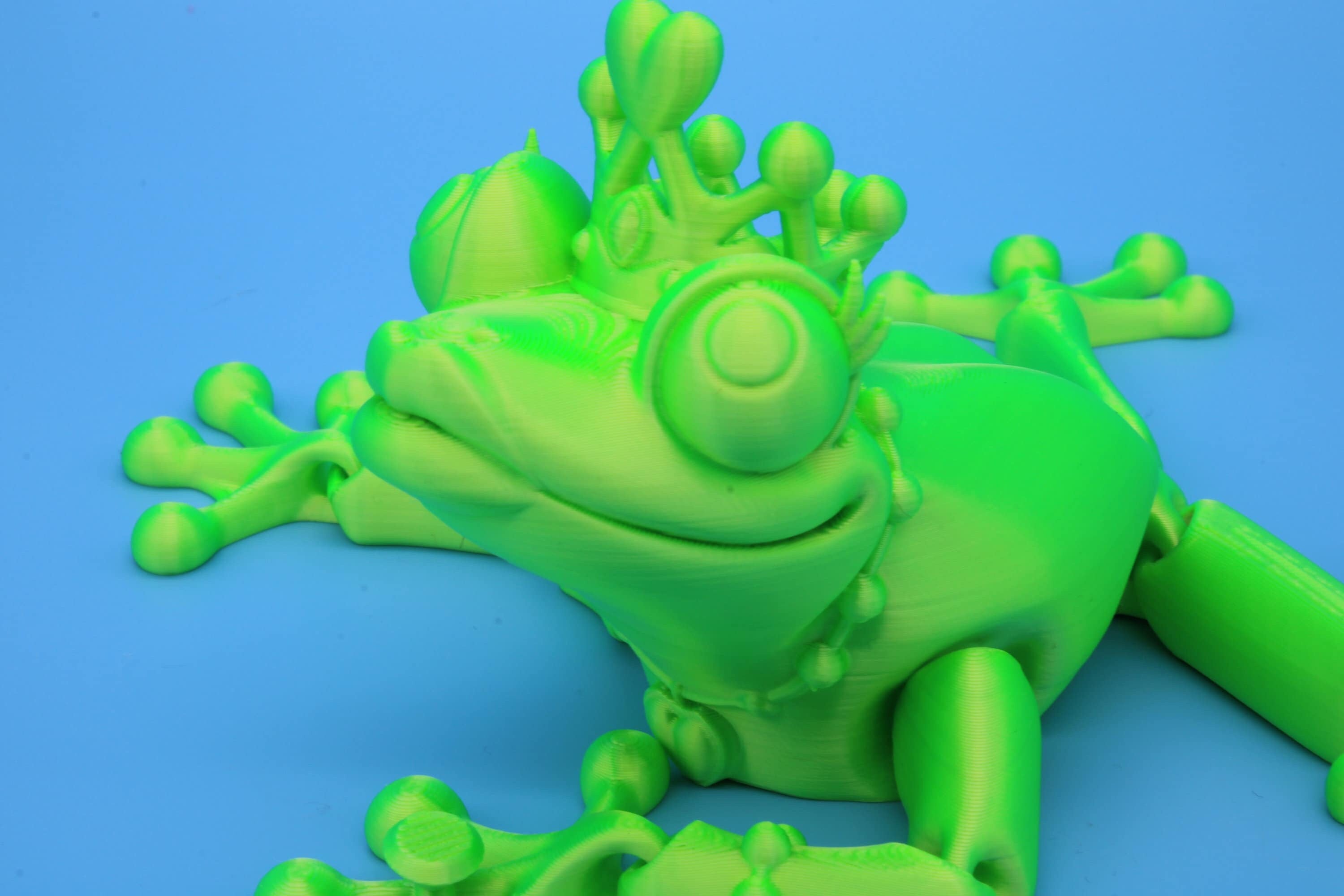 Green Princess Frog | Cute Flexi Toy | Articulating Frog | 3D printed Unique Fidget | Desk Buddy