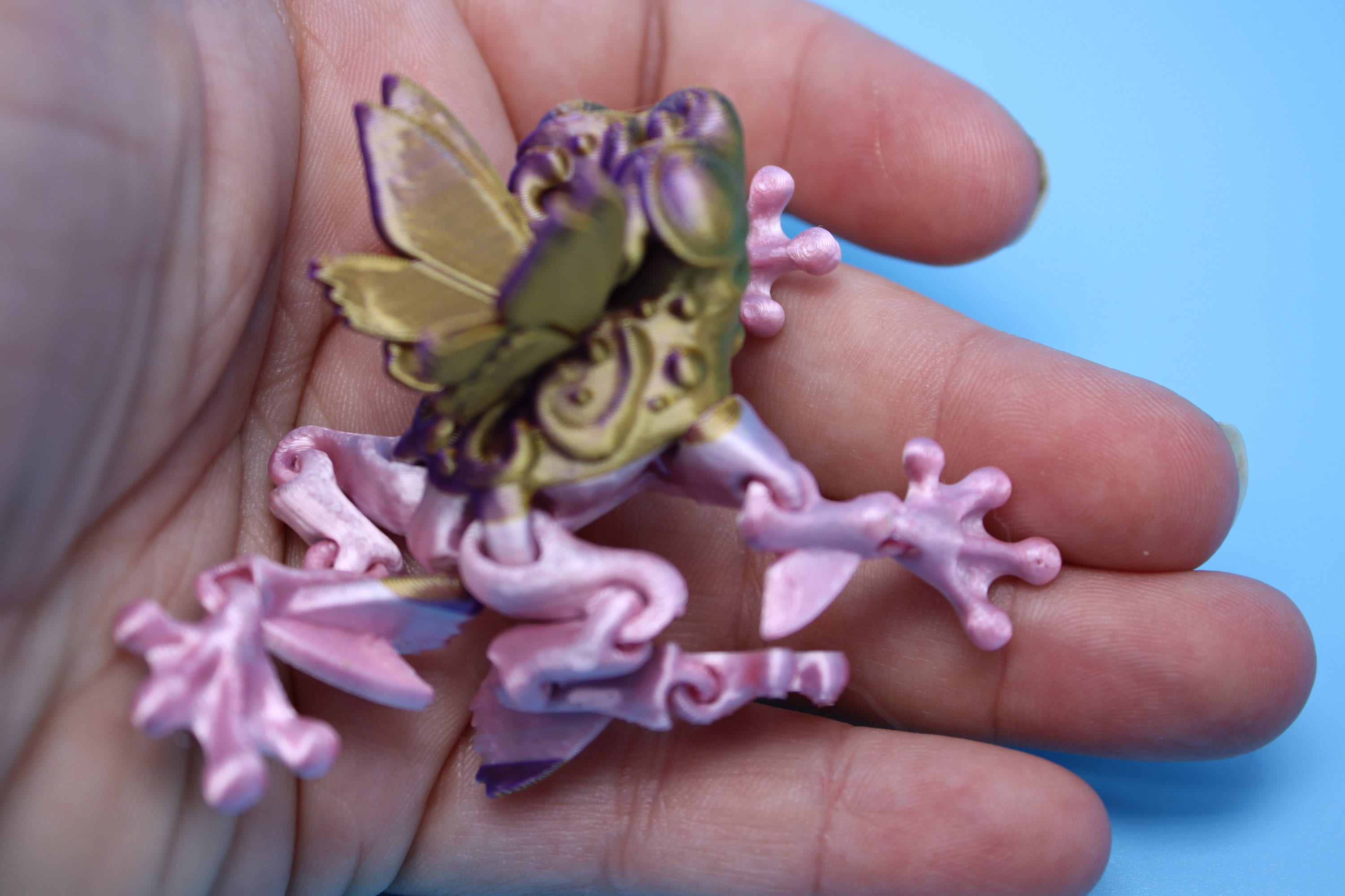 Butterfly Frog-Pink & Gold | 3D Printed Miniature | Flutter Frog | Fidget Toy | Articulating Frog.