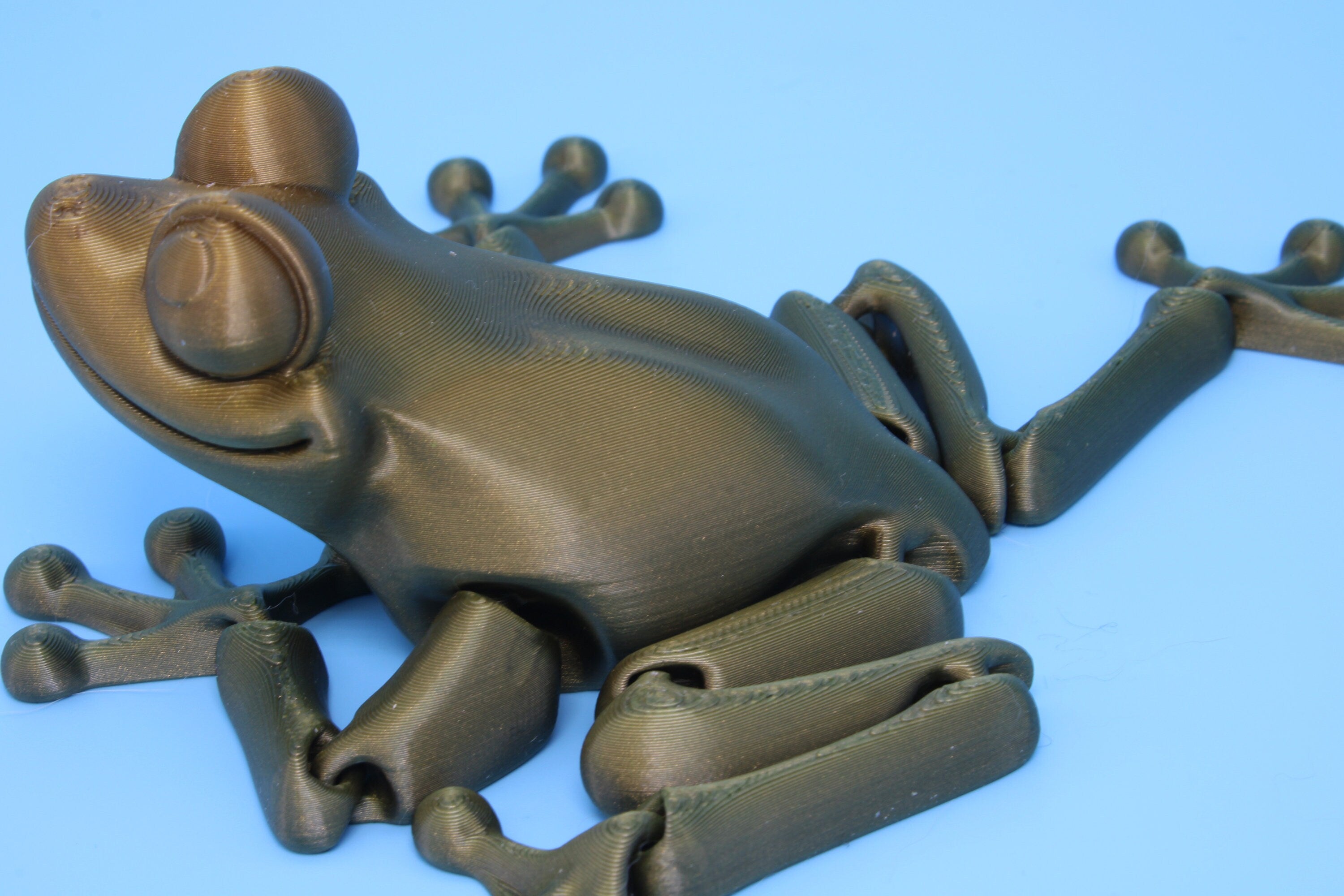 Frog | Cute Flexi Toy | Articulating Frog | 3D printed Unique Fidget | Desk Buddy | Sensory Toy | Stim Toy | Small Flexi Toy.