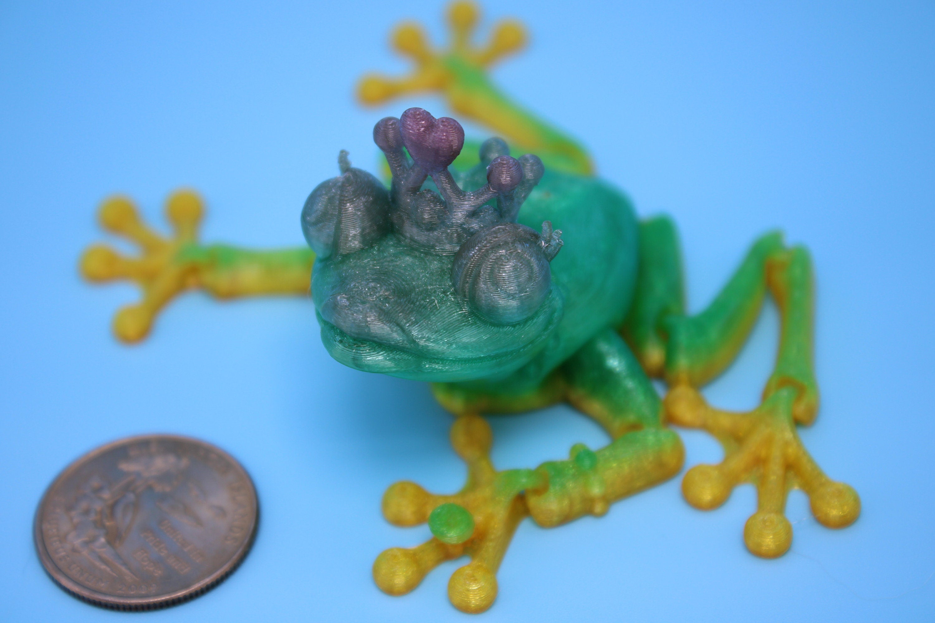Princess Frog- Rainbow | Miniature | Cute Flexi Toy | Articulating Frog | 3D printed Unique Fidget | Desk Buddy