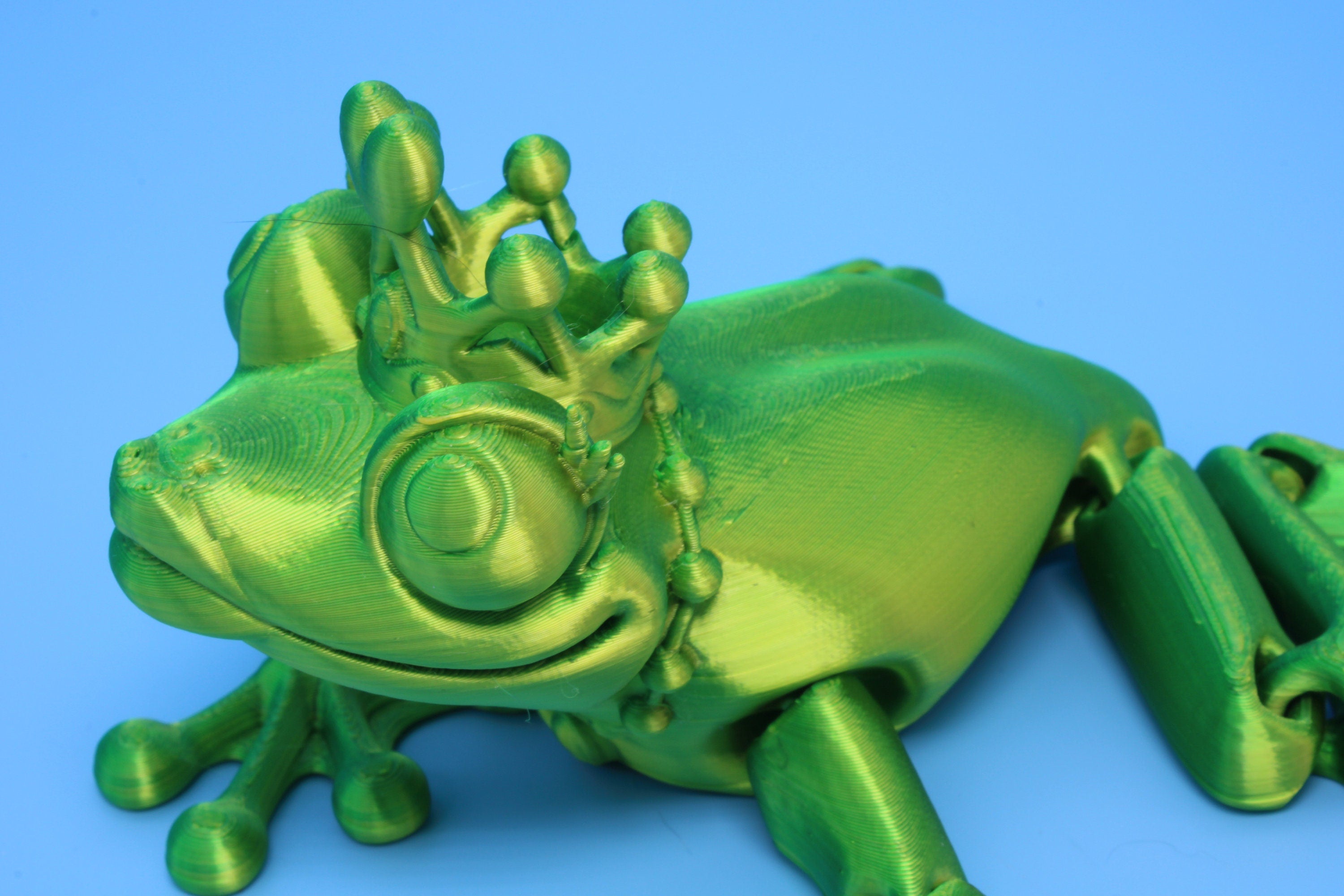 Green Princess Frog | Cute Flexi Toy | Articulating Frog | 3D printed Unique Fidget | Desk Buddy