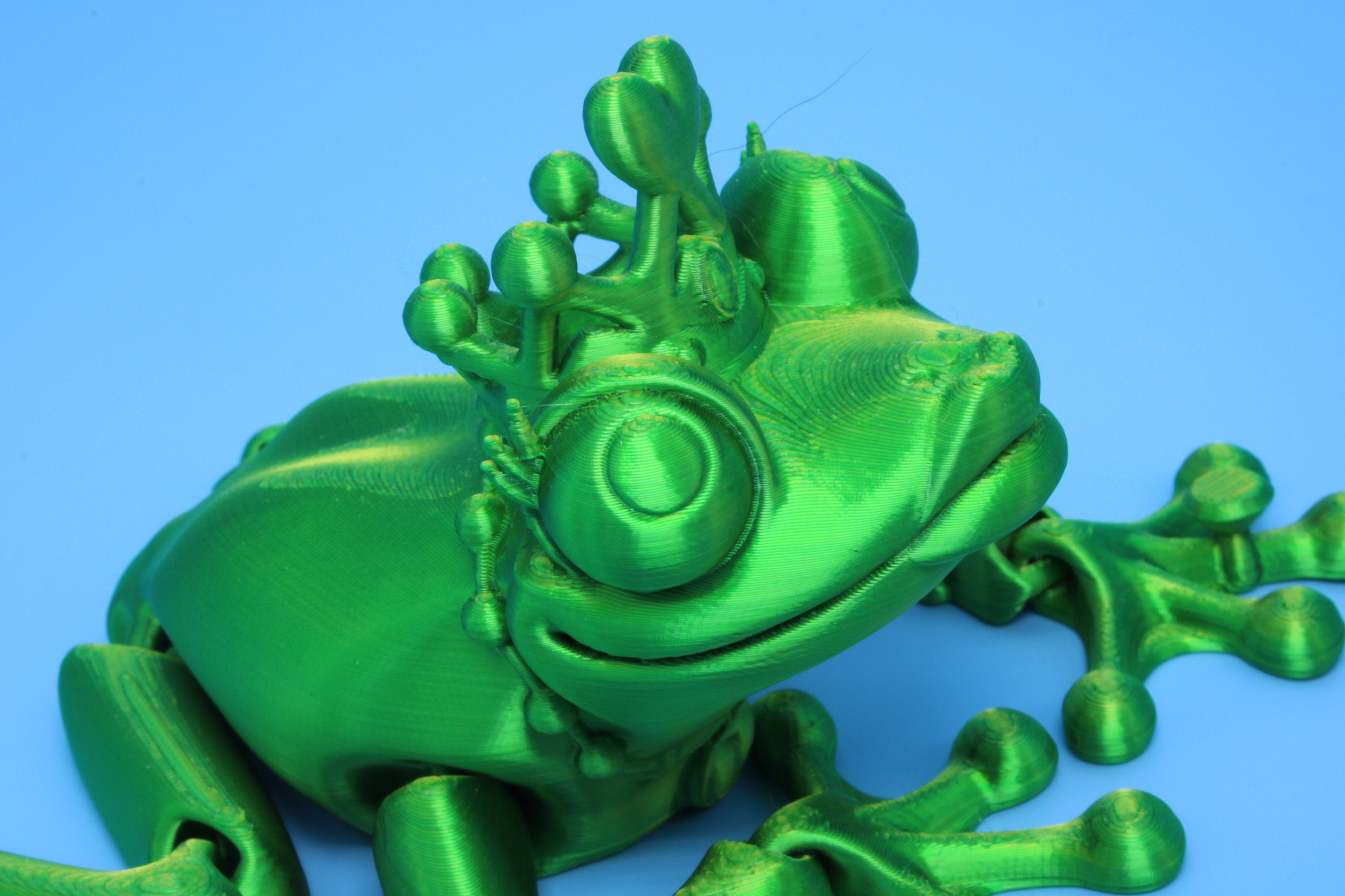 Green Princess Frog | Cute Flexi Toy | Articulating Frog | 3D printed Unique Fidget | Desk Buddy