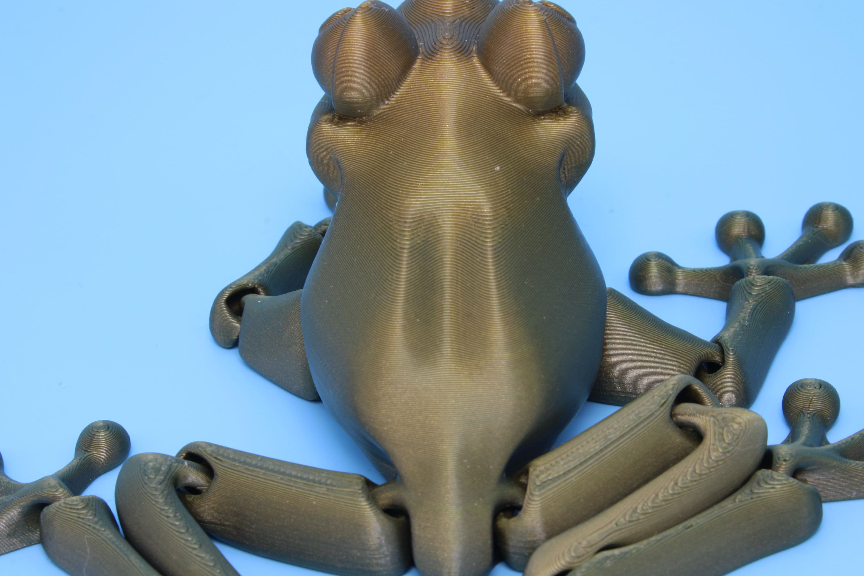 Frog | Cute Flexi Toy | Articulating Frog | 3D printed Unique Fidget | Desk Buddy | Sensory Toy | Stim Toy | Small Flexi Toy.