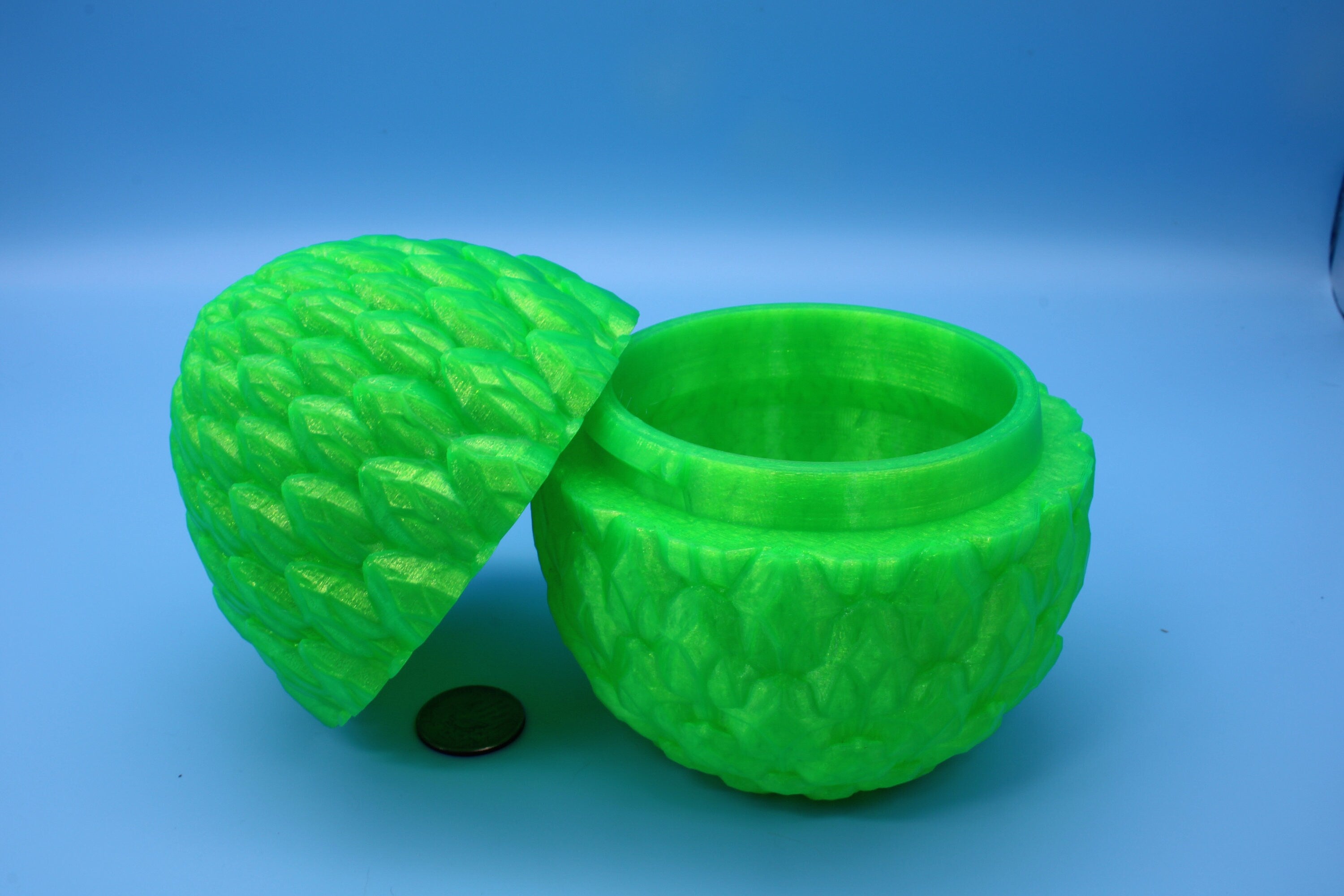 Dragon Scale Egg- Green | 3D printed | Dragon Egg Storage! | 6 in. Dragon Scale Egg | Gift. Decorative Egg