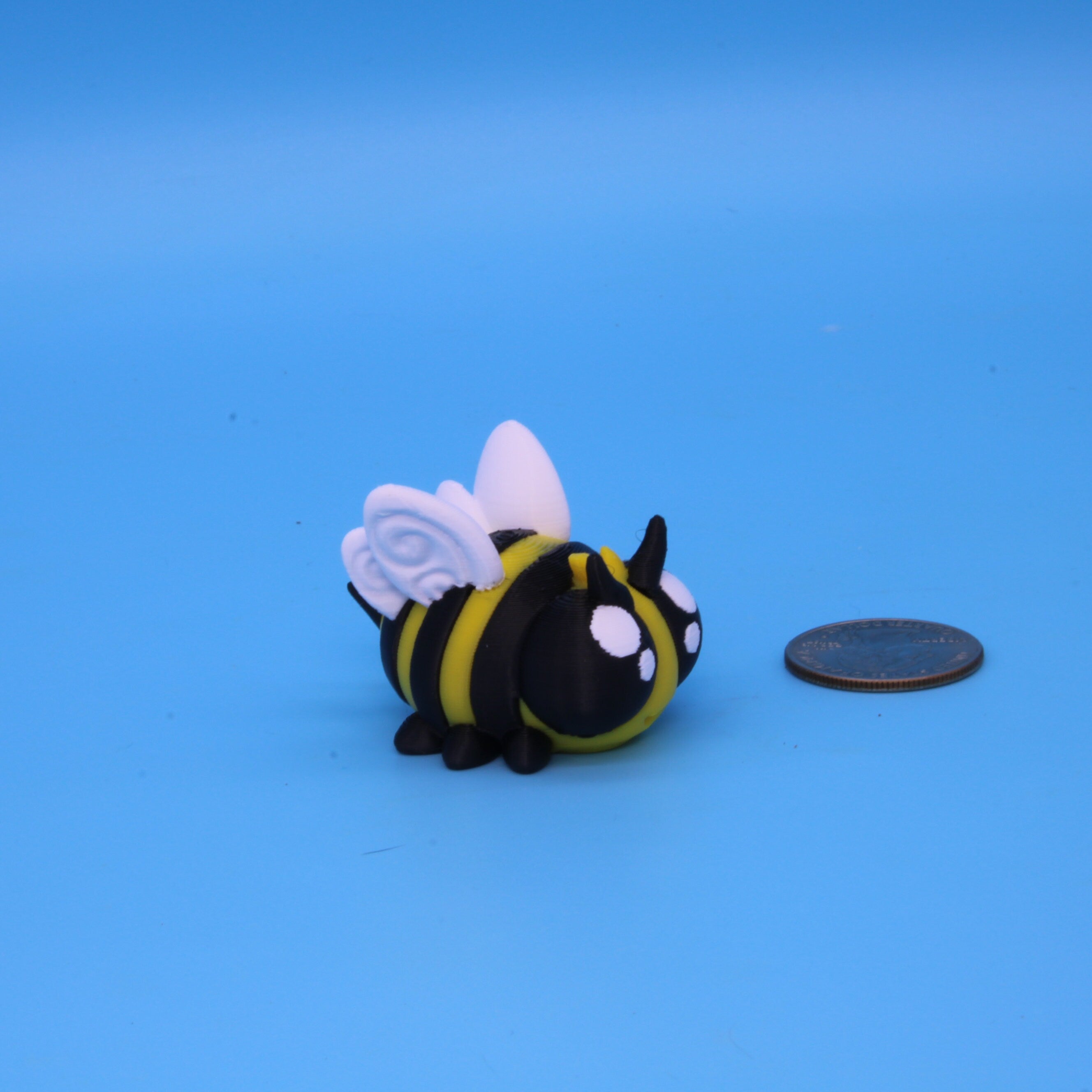 Cute Bee- Figurine