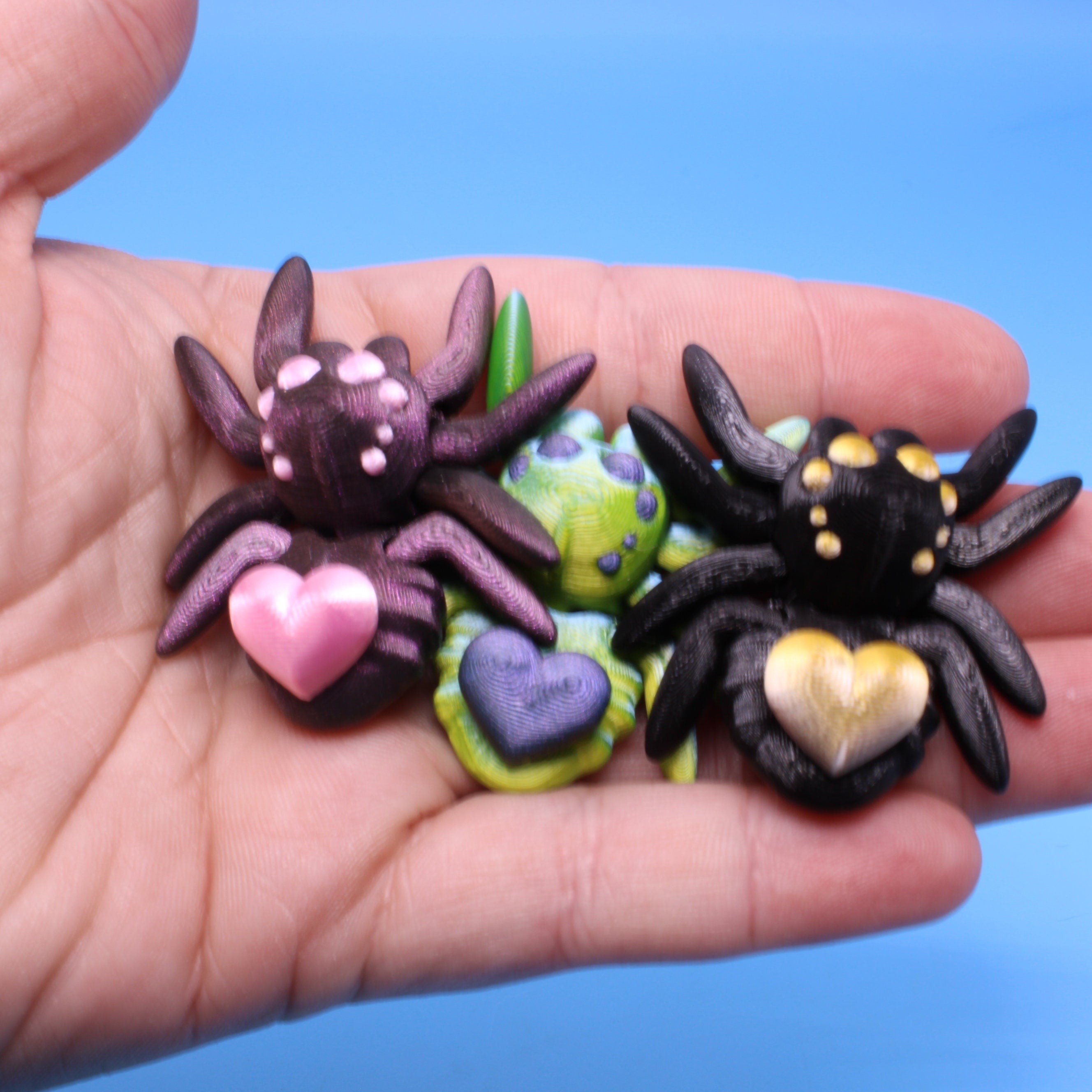 Tiny Spider with Heart - 3D printed